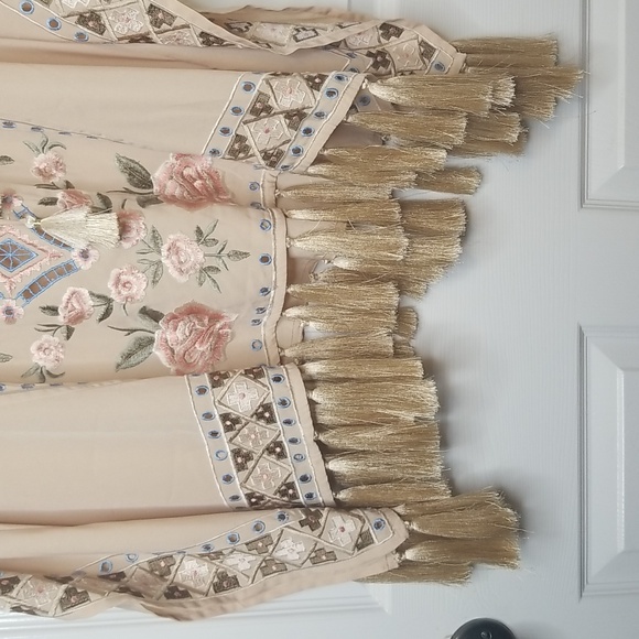 Chicos Womens Rose Embroidered Poncho Style Fringe Blouse Size Small Med - Picture 4 of 9